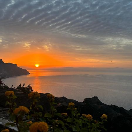 Suite I Limoni Равелло Экстерьер фото